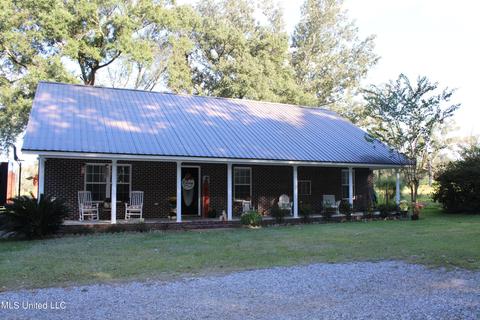 1180 Henry Cochran Rd, Lucedale, MS 39452 photo 2