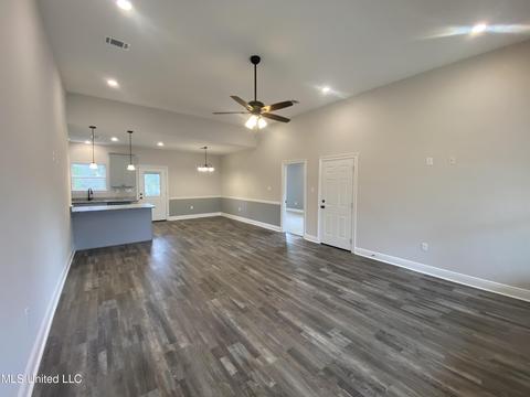 7 Colony Rd, Mchenry, MS 39561 photo 6