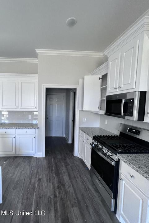 169 Chartleigh Cir, Canton, MS 39046 photo 6