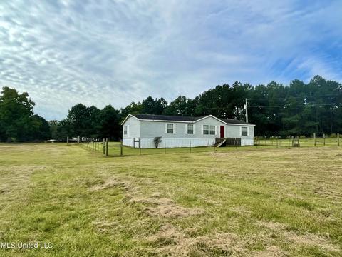 2399 Green Gable Rd, Terry, MS 39170 photo 2