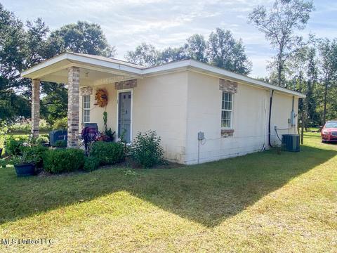 117 Moody Dr, Lucedale, MS 39452 photo 4