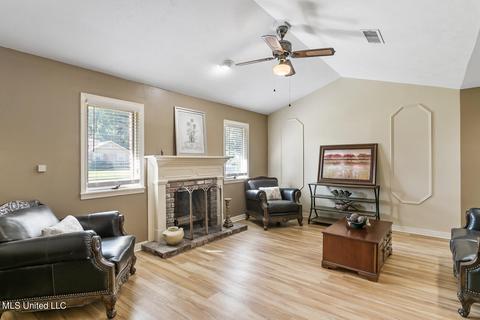 346 Bounds St, Jackson, MS 39206 photo 5