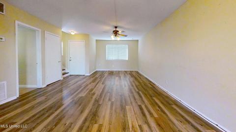 1040 Windrose Dr, Brandon, MS 39047 photo 6