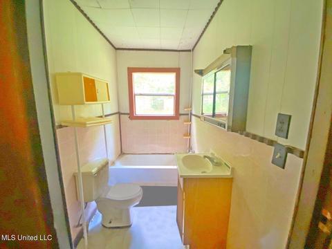 1509 E First St, Vicksburg, MS 39183 photo 8