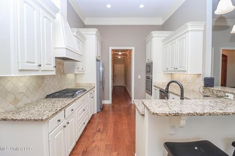 423 Julee Cir, Brandon, MS 39042 photo 6