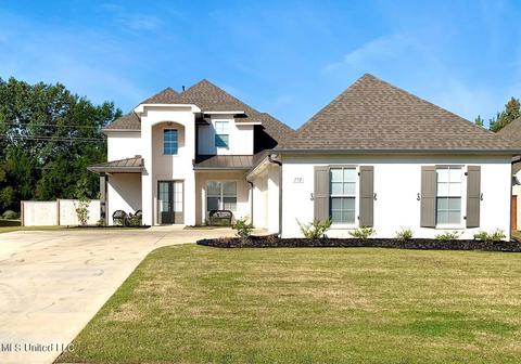 152 Coventry Ln, Canton, MS 39046 photo 1