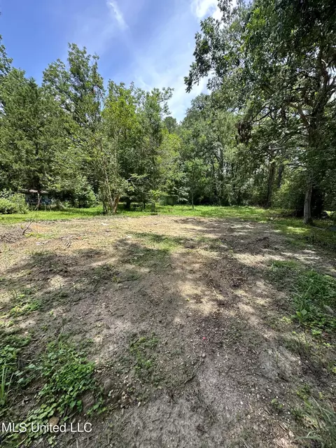 132 W Main St, Florence, MS 39073