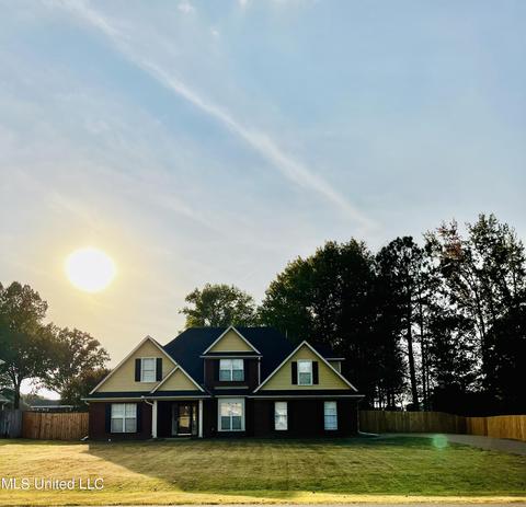 2169 Westwind Dr, Nesbit, MS 38651 photo 1