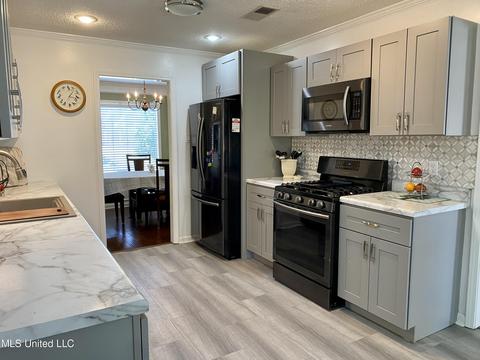 6134 Seminole Dr, Olive Branch, MS 38654 photo 9
