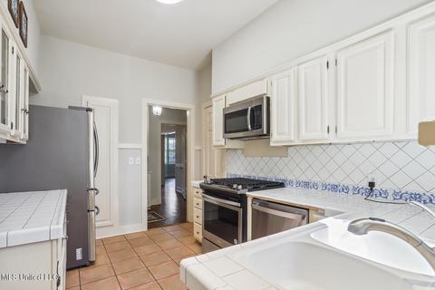 1409 Poplar Blvd, Jackson, MS 39202 photo 13