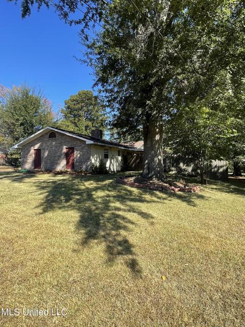 1272 Winnrose Street St, Jackson, MS 39211 photo 2