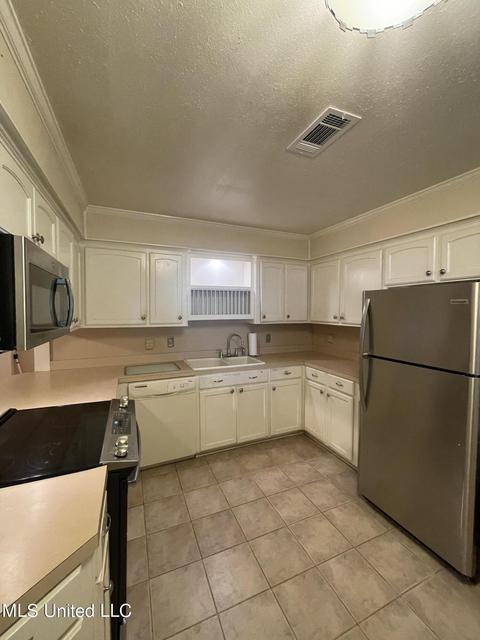 1272 Winnrose Street St, Jackson, MS 39211 photo 4