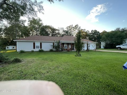 611 W Pecan St, D'lo, MS 39062 photo 1