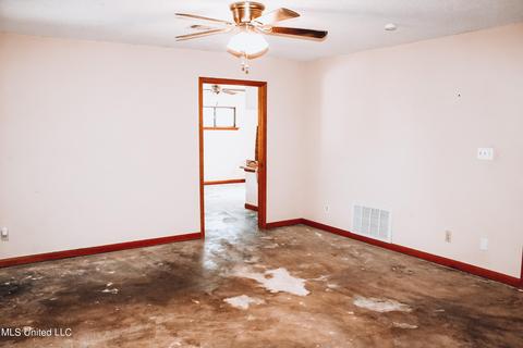 5106 Myrtle St, Moss Point, MS 39563 photo 17