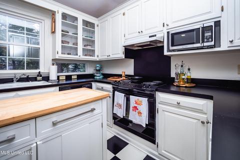 1523 Myrtle St, Jackson, MS 39202 photo 13