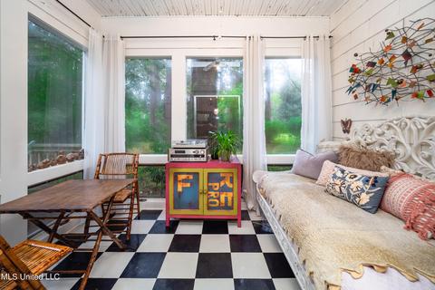 1523 Myrtle St, Jackson, MS 39202 photo 8