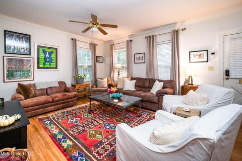 1523 Myrtle St, Jackson, MS 39202 photo 4