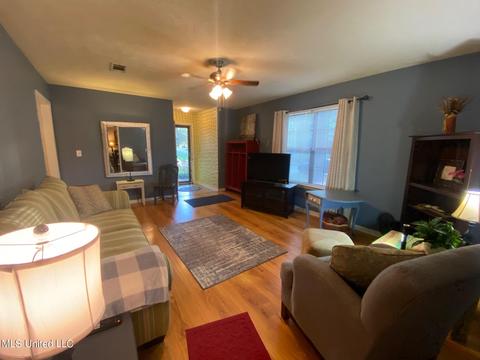 150 Rolling Hills Blvd, Florence, MS 39073 photo 6