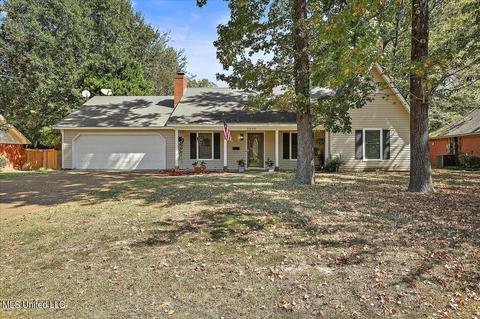 5848 Ferncreek Dr, Jackson, MS 39211 photo 1