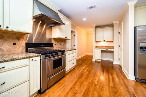 1044 Buckley Dr, Jackson, MS 39206 photo 14
