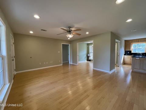 2129 Crenshaw Rd, Lucedale, MS 39452 photo 5