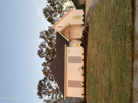 230 Baleigh Dr, Canton, MS 39046 photo 1