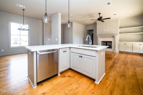 934 Glenwild Cir, Canton, MS 39046 photo 10