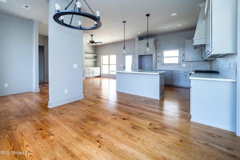 934 Glenwild Cir, Canton, MS 39046 photo 3