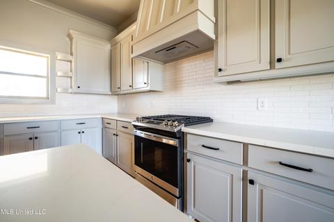934 Glenwild Cir, Canton, MS 39046 photo 8