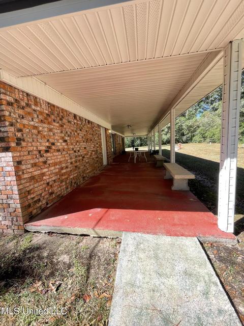 907 W Bond Ave, Wiggins, MS 39577 photo 10