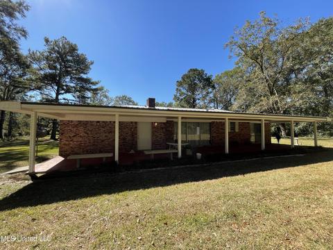 907 W Bond Ave, Wiggins, MS 39577 photo 9