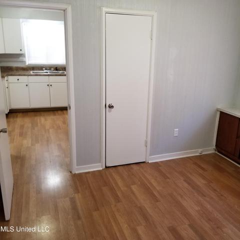 3046 Woodside Dr, Jackson, MS 39212 photo 8