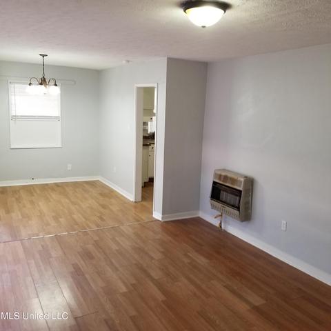 3046 Woodside Dr, Jackson, MS 39212 photo 2