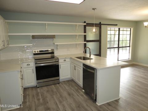 2549 S Mcraven Rd, Jackson, MS 39209 photo 12