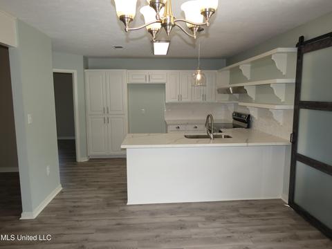 2549 S Mcraven Rd, Jackson, MS 39209 photo 11