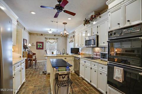 1307 Greentree Ct, Brandon, MS 39042 photo 12