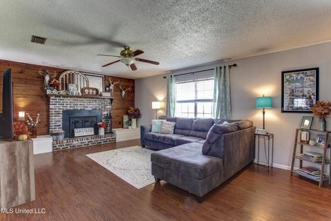 164 Jessie Smith Rd, Lucedale, MS 39452 photo 3