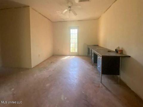 142 Barrett Dr, Braxton, MS 39044 photo 6