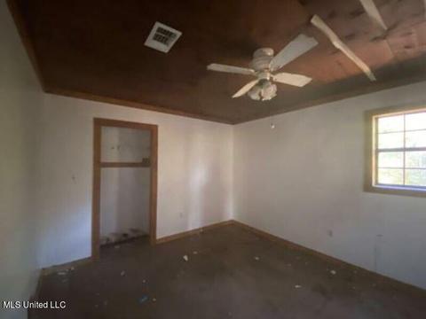 142 Barrett Dr, Braxton, MS 39044 photo 8