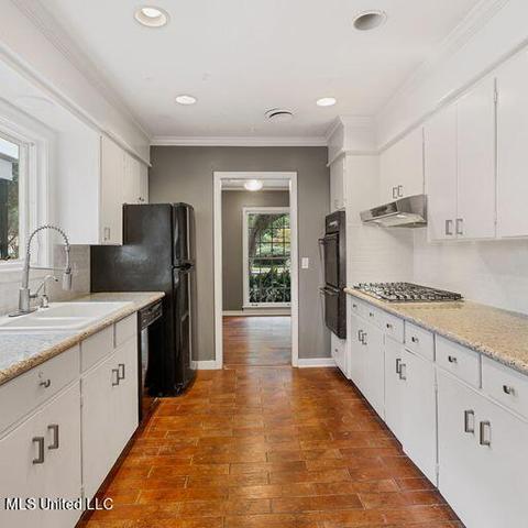 5312 Runnymede Rd, Jackson, MS 39211 photo 9