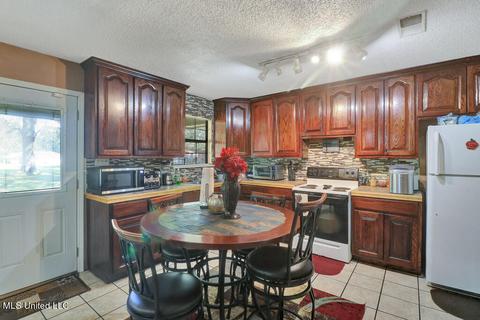 4107 Pearl Ave, Moss Point, MS 39563 photo 6