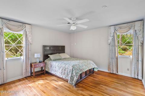 241 Chippewa Cir, Jackson, MS 39211 photo 12
