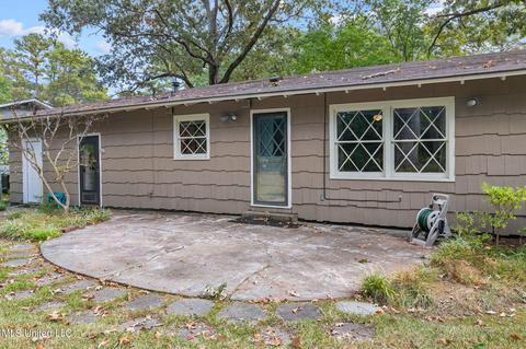 241 Chippewa Cir, Jackson, MS 39211 photo 26