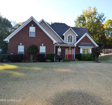 1975 Westwind Dr, Nesbit, MS 38651 photo 1