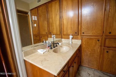 604 S Springlake Cir, Terry, MS 39170 photo 24