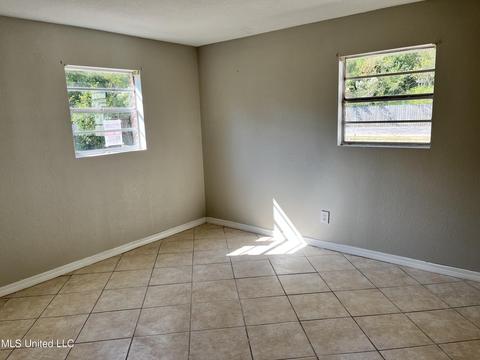 4513 Burns St, Moss Point, MS 39563 photo 11