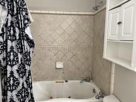 4513 Burns St, Moss Point, MS 39563 photo 9