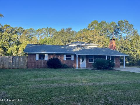 4513 Burns St, Moss Point, MS 39563 photo 1