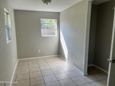 4513 Burns St, Moss Point, MS 39563 photo 10