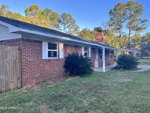 4513 Burns St, Moss Point, MS 39563 photo 2